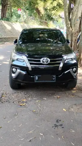 Dijual Toyota fortuner VRZ tahun 2016