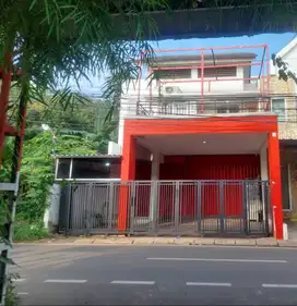Dijual Rumah Usaha Startegis 2 Lantai di Pinggir Jalan BSD City