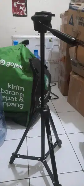 Tripod TAKARA ECO 183A LIKE NEW