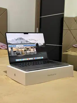 Macbook Air M2 2022 8/256 GB