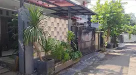 Dijual Rumah di Komp Deppen akses 1 KM ke Stasiun LRT Harjamukti