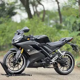 YAMAHA YZF R15 V3 HITAM 2021 KM 18K PAJAK ON KAYAK BARU