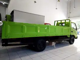 Hino Dutro Engkel Long