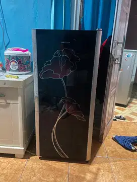 Kulkas polytron 1 pintu