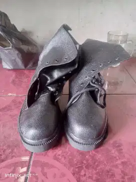 Sepatu PDL Security