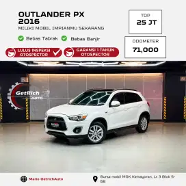 OUTLANDER PX 2016 - LIKE NEW !!