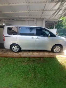 Toyota Nav1 2014 Bensin