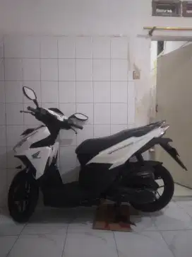 Jual Vario 150 Th 2017 Putih mulus