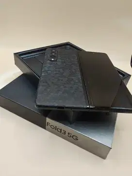 Samsung Galaxy Z Fold 3 12/512GB Warna Hitam Fullset