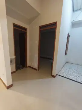 DISEWAKAN CEPAT JARANG ADA RUMAH KOTA BALI RESIDENCE DEKAT KBP