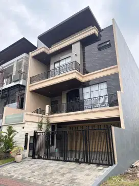 Mewah Modern Minimalis 3 Lantai Citraland Utama Full Furnish Surabaya