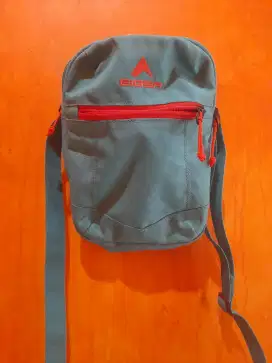 Tas selempang merk Eiger ori