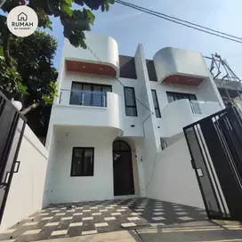Rumah Modern Kawasan Meruya