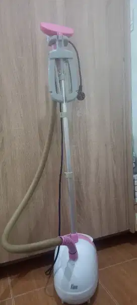 Setrika Uap merk Kris (Azko)