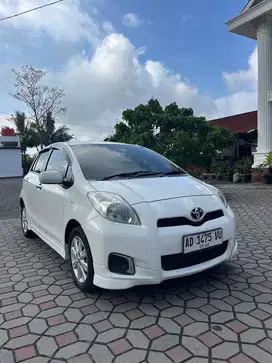 yaris e 2013 matic