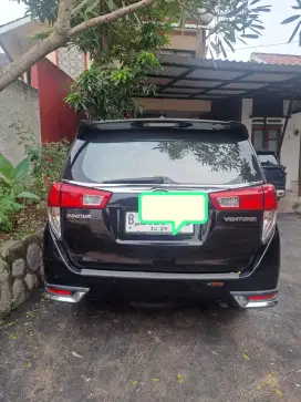 2019 TOYOTA INNOVA VENTURER