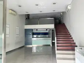 Disewakan ruko bekas bank lokasi strategis kemang raya