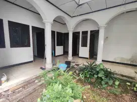 RUMAH MEWAH LUAS SUTAMI MAINROAD BANDUNG