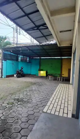 Rumah tumbuh dan ruang usaha di  Kopo Bandung 2 lantai