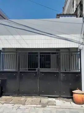 disewakan rumah tengah kota