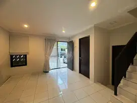Termurah! Rumah lux summarecon dayana, bandung