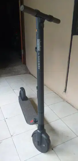 SCOOTER NINEBOT SEGWAY ES2
