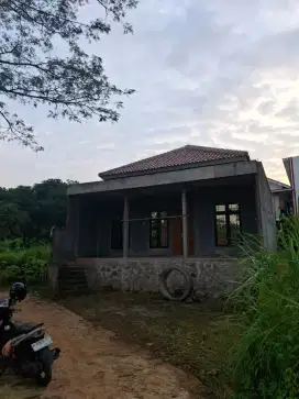 RUMAH 259 m2 BANGUNAN BARU LINGKUNGAN KOS UNNES