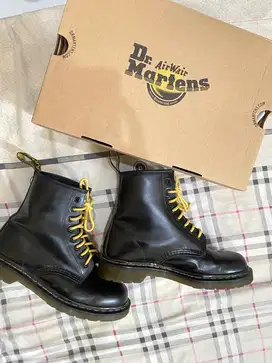 dr martens 1460 blcak smooth