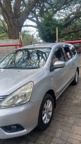 Nissan Grand livina 2014 Bensin
