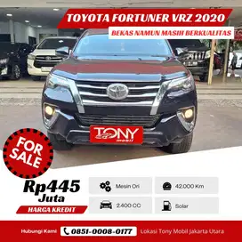 Toyota Fortuner VRZ 4x4 AT 2020 Hitam