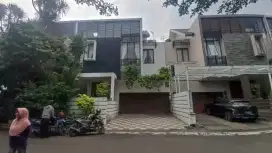 Rumah Mewah Siap Huni Di Komplek Elit Billymoon