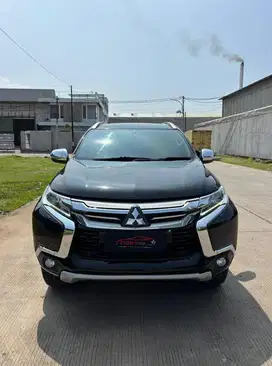 Mitsubishi Pajero 2.4 Dakar 2018 Automatic ( Hitam Metalik )