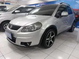 SUZUKI 2011 SX4 1.5 X-OVER M/T SILVER GG X AZ MOBIL BGJ MALL