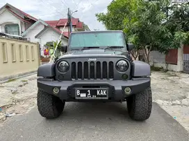 jeep wrangler rubicon 2012 call of dutty mw3 3,6 cc.ada 20 indonesia