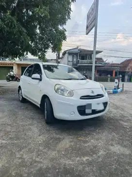 Jual cepat nisan March XS 2011 autometic