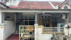 Murah dijual rumah taman harapan baru dekat superindo