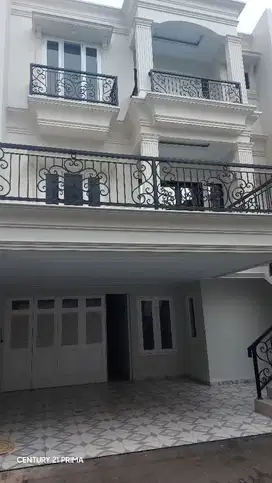 Rumah Baru Siap Huni Cantik Strategis Di Jagakarsa Jaksel