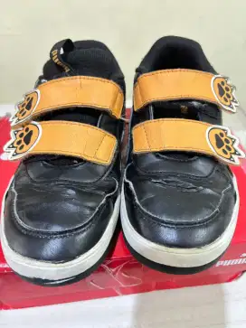 Sepatu Sekolah Anak