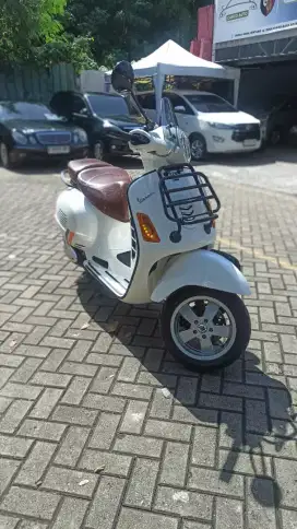 Vespa GTS300 2018 KM Low