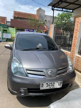 Nissan Grand livina 2013 Bensin