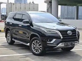 Toyota Fortuner VRZ diesel 2021 hitam