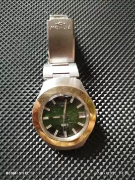 Jam tangan merk Mondia