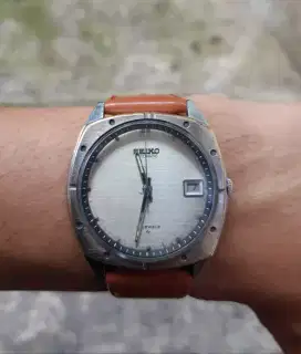 Jam tangan Seiko