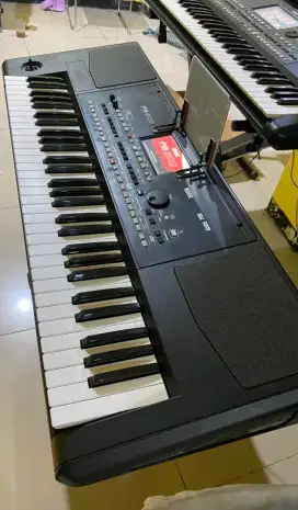 Keyboard KORG PA-300 Segel atas bawah