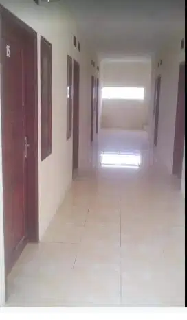 Dicari karyawan laki2 untuk bersih2, jaga,  rumah, kosan
