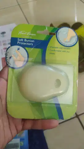 Soft Bunion Protectors FOOTEASE