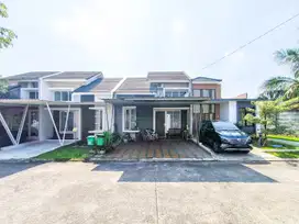 Rumah 2 Carport 15 Menit ke Gerbang Tol BSD Barat 1 Siap Huni J-28991