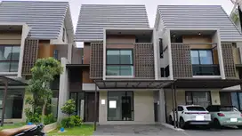 Rumah Cantik 15 Menit ke The Breeze BSD City LT 128 Siap KPR J-33324