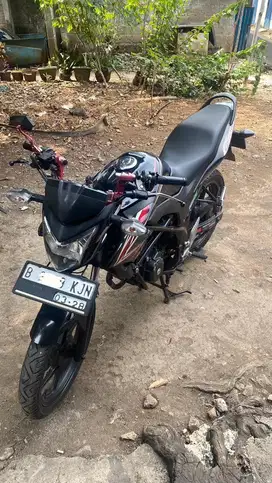 Honda CB 150r Mulus