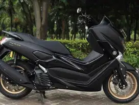 Nmax 155 (Hitam/gold)